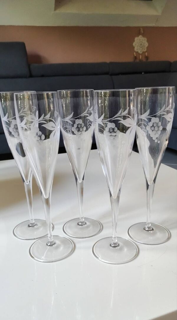 Lot 5 Grandes Flûtes Champagne en cristal Motifs Sarments Vigne 23,5cm