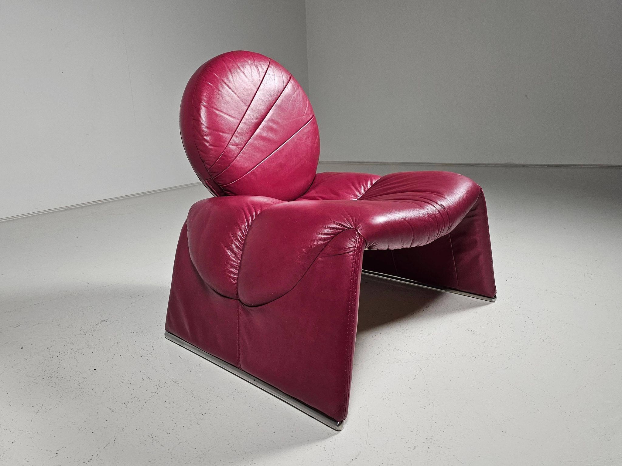 Calypso pink chaise longue by Vittorio Introini for Saporiti, Italy, 1970.