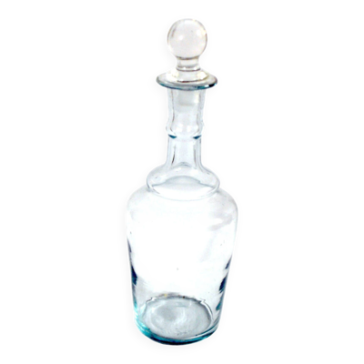Flacon, carafe ancienne en verre bleuté