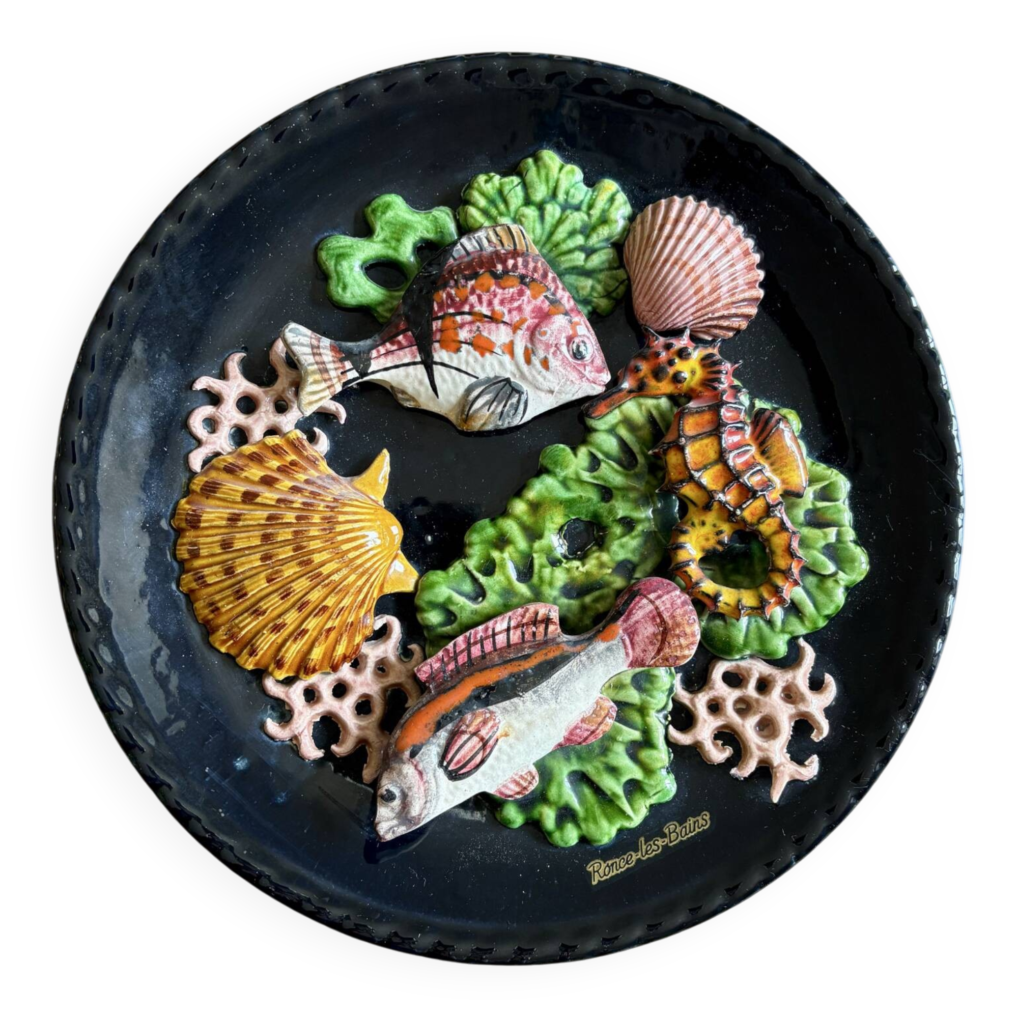 Assiette vintage décorative en barbotine