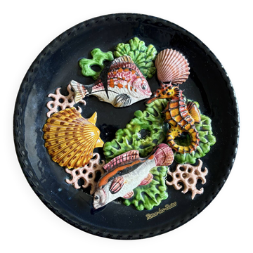 Vintage decorative plate in majolica
