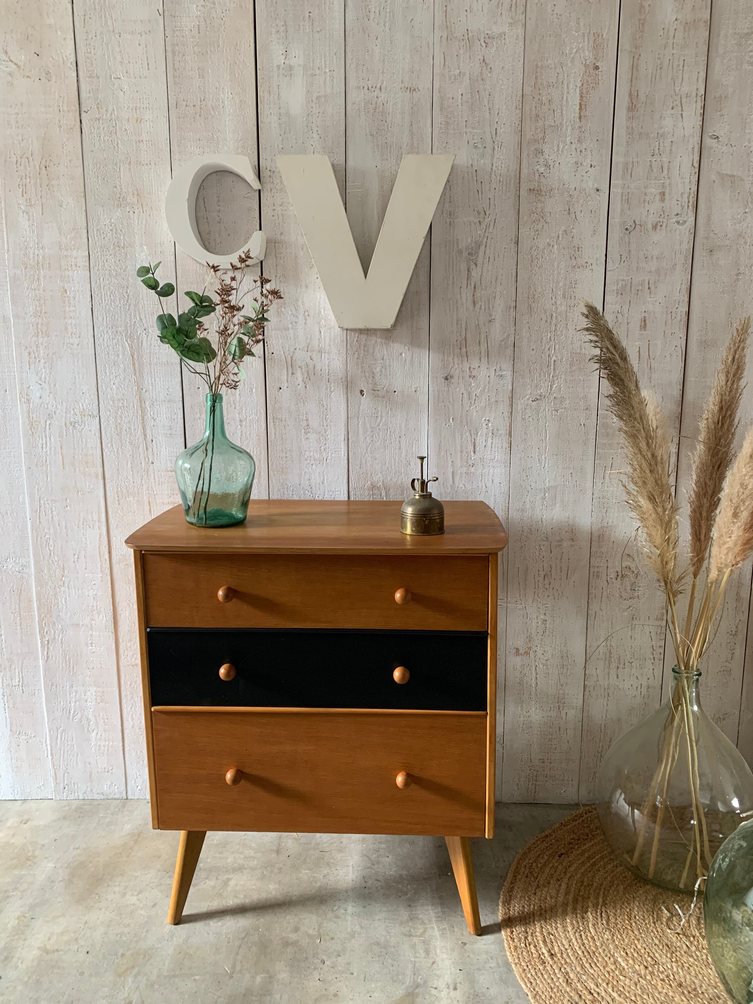 Vintage dresser