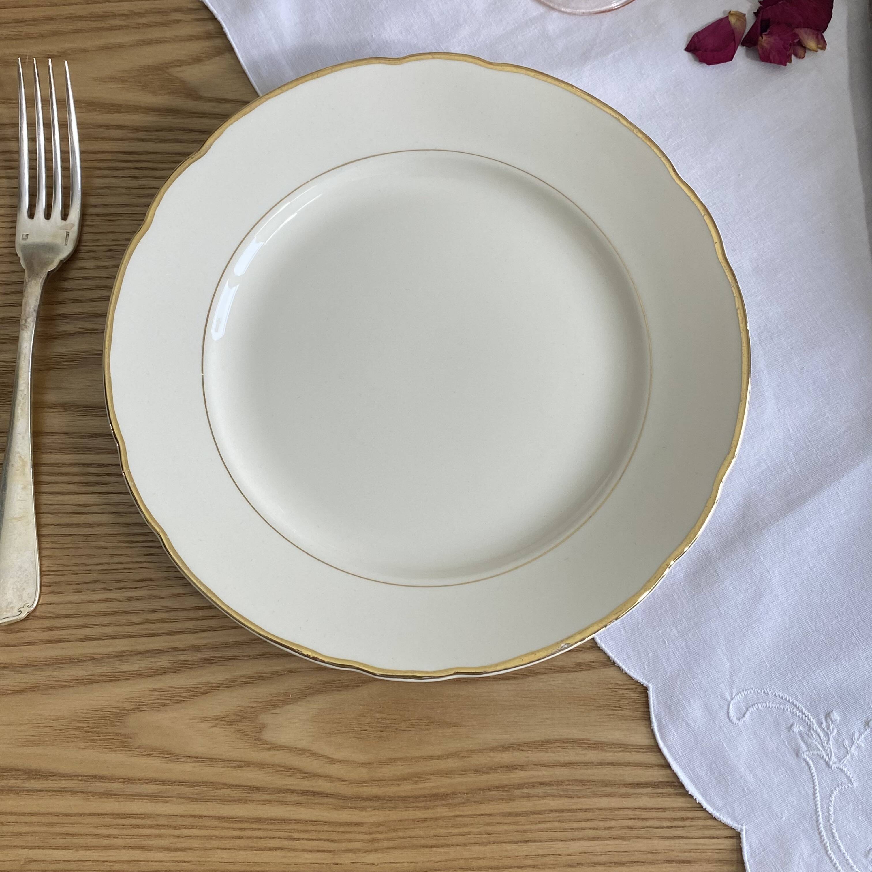6 antique beige earthenware dinner plates with gold trim by Villeroy and Boch.