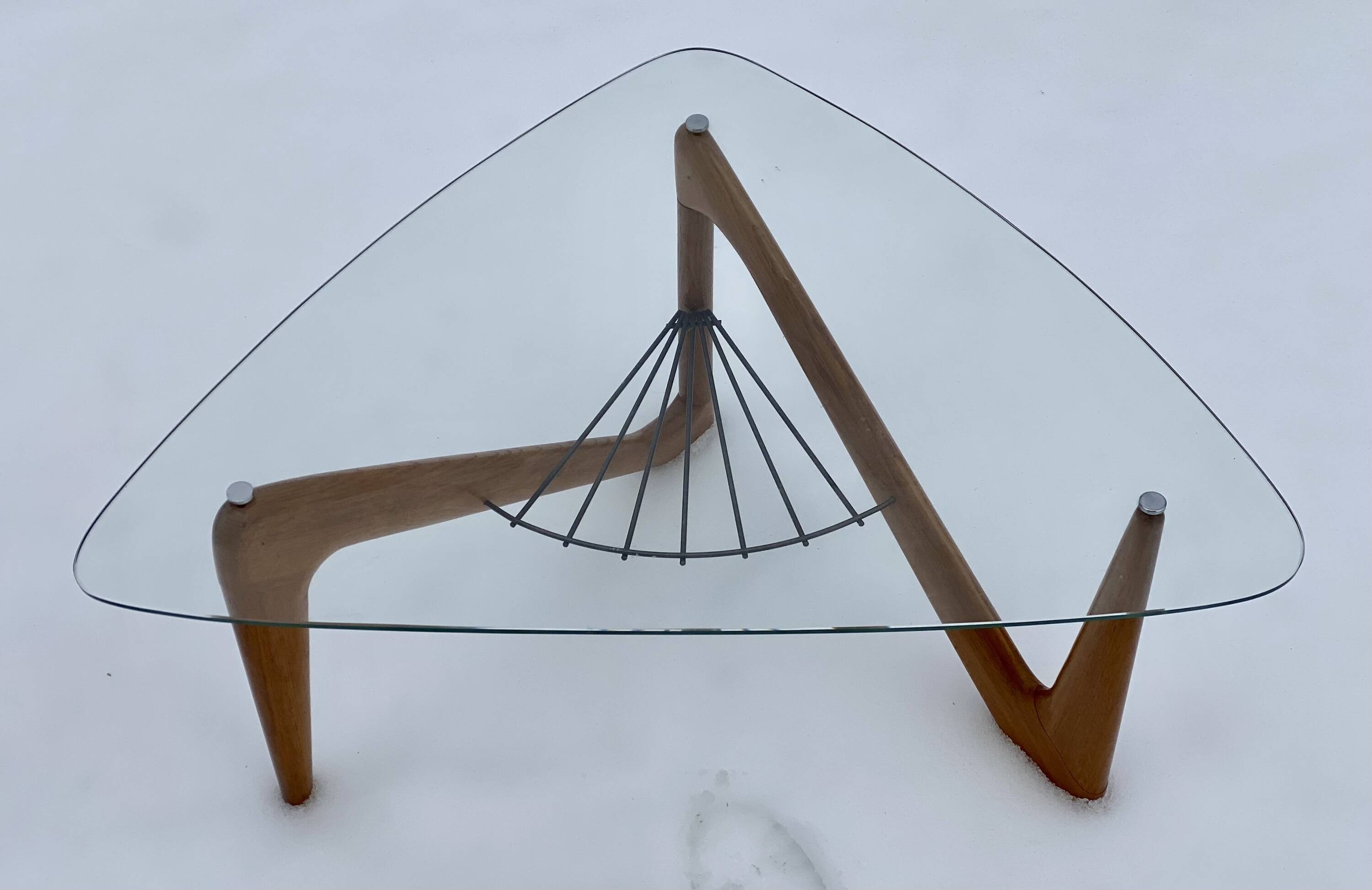 Table basse tripode zigzag par Louis SOGNOT design 1955
