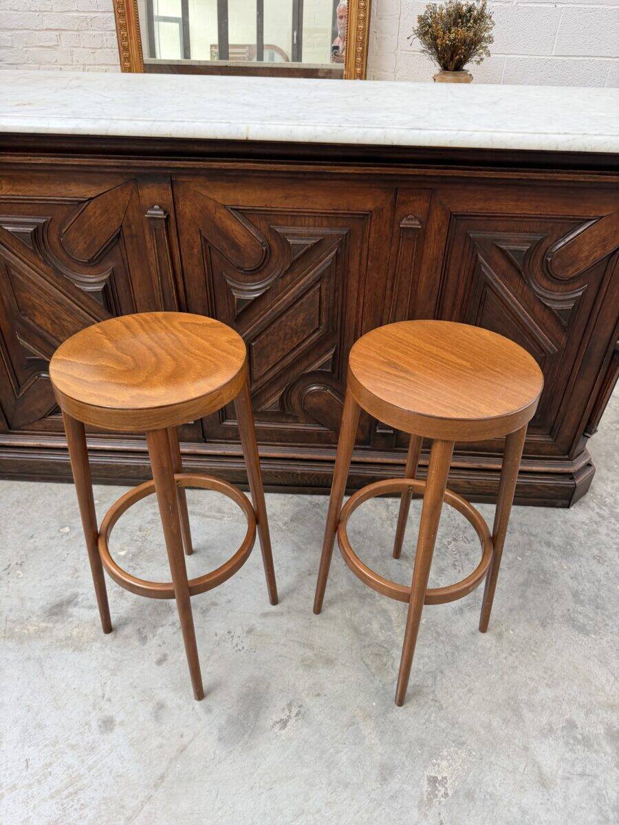 Paire de tabourets « Baumann » pour Henri Julien