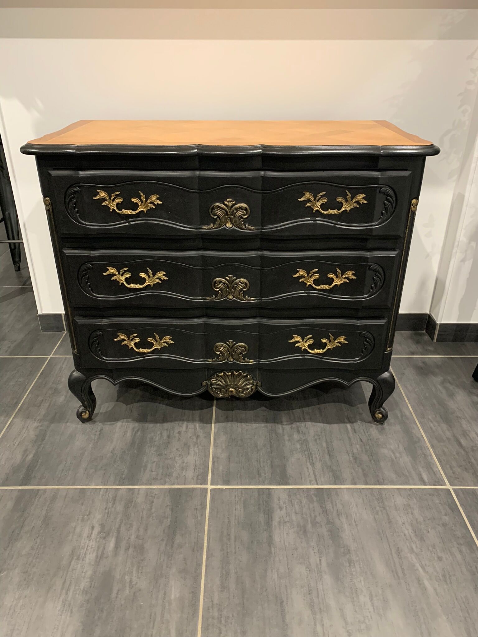 Vintage Louis XV style chest of drawers restyled
