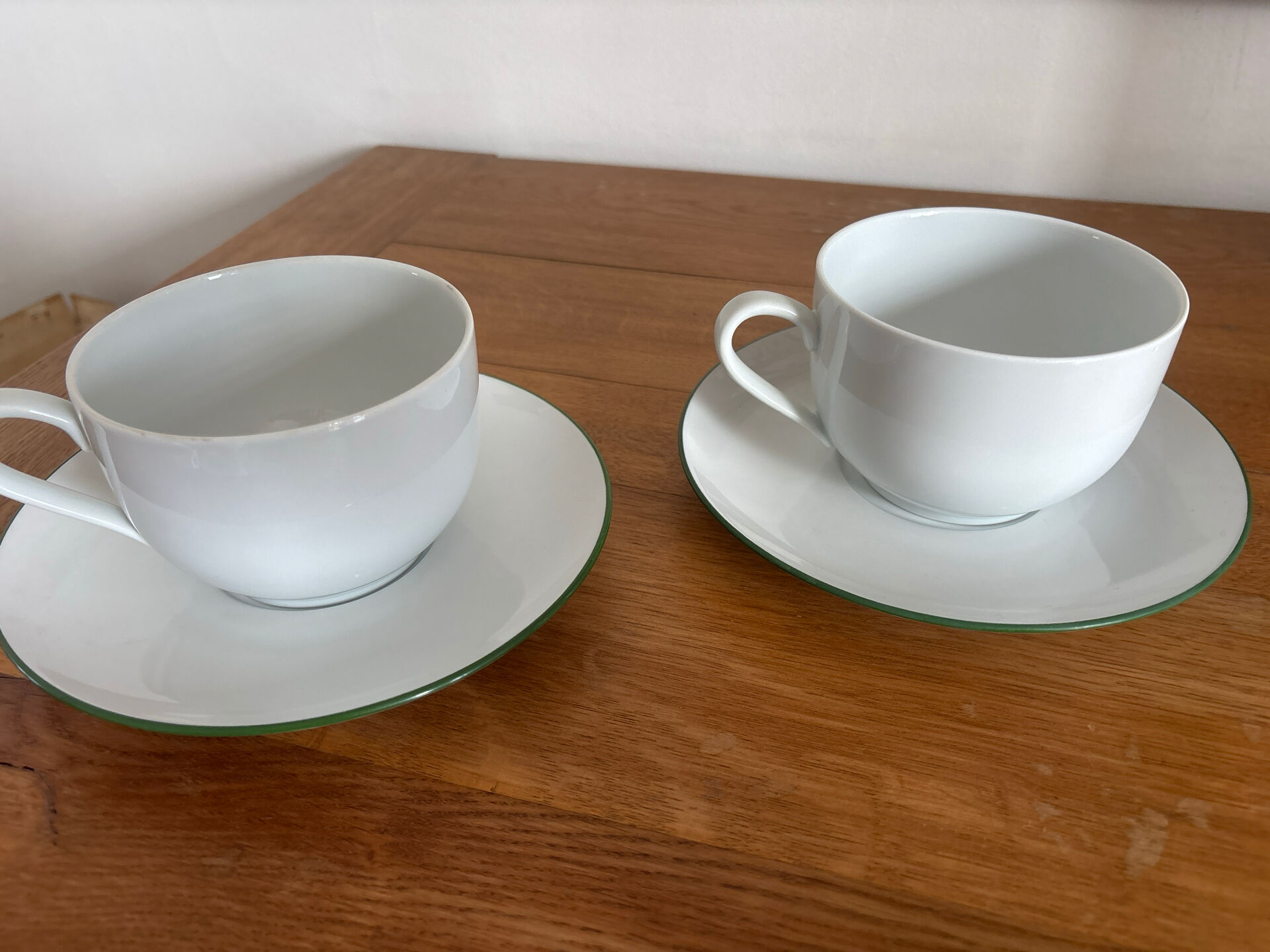 Tasses à déjeuner décor de fruits