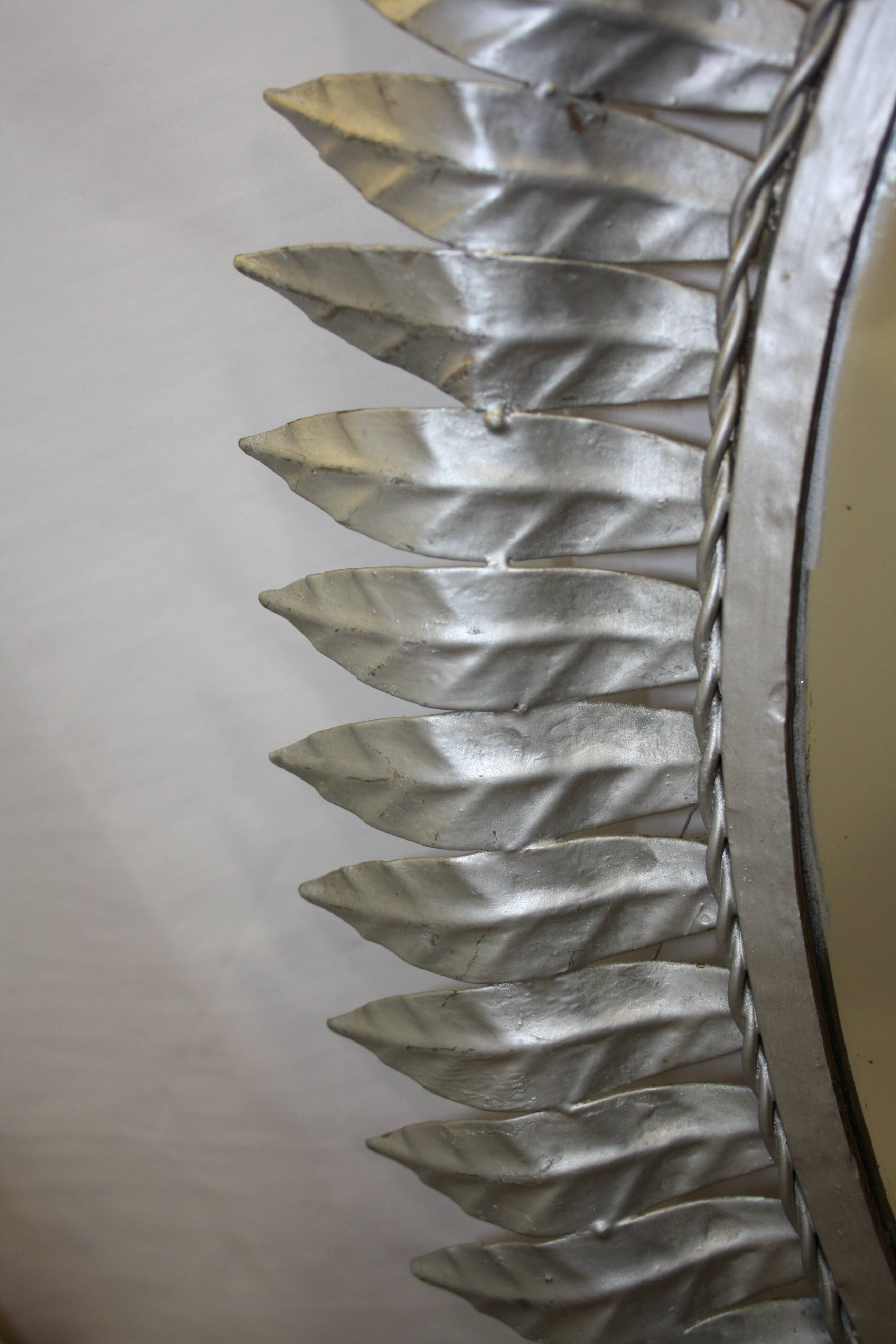 Silver mirror leaves