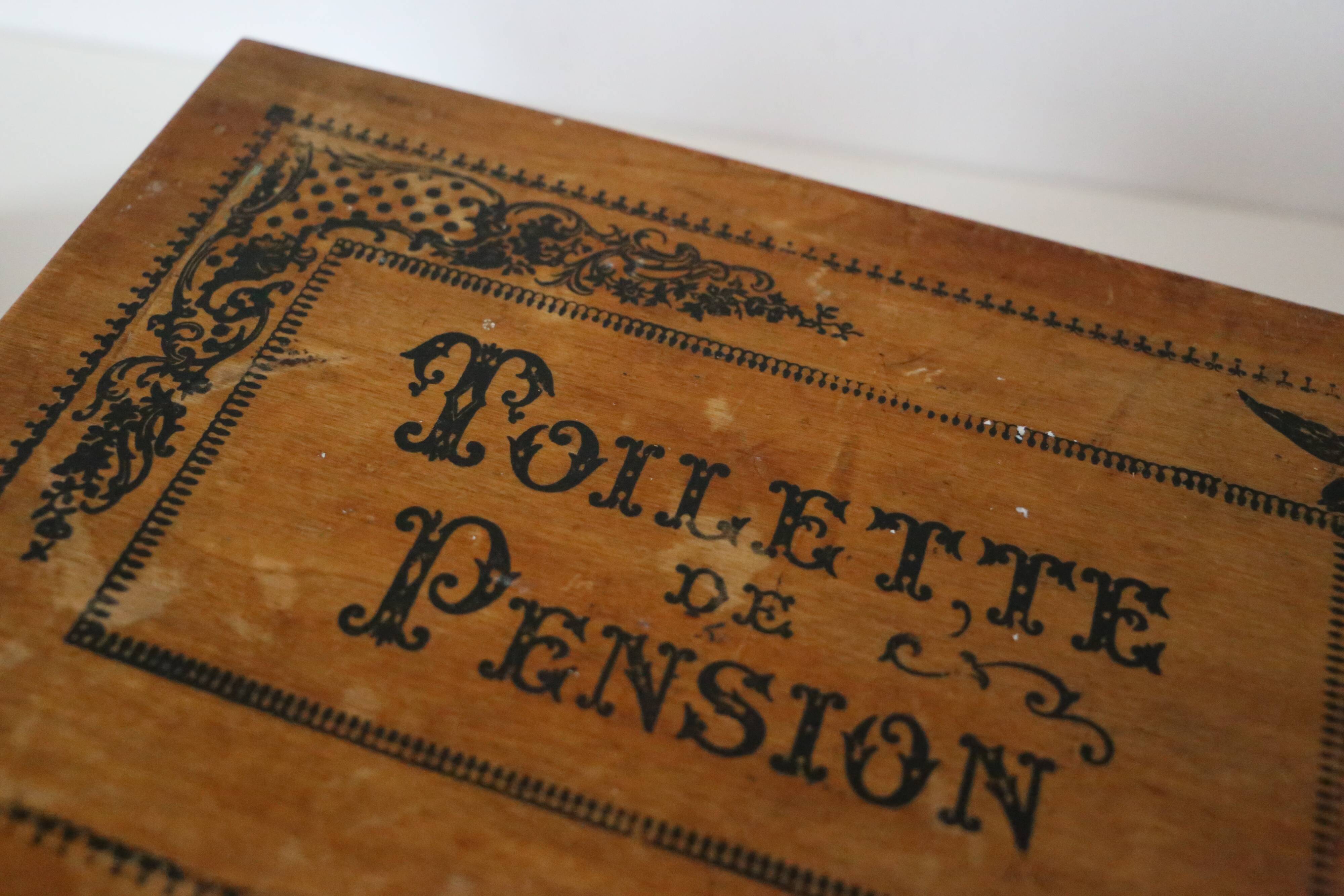 Wooden box pension's toilet, 1920