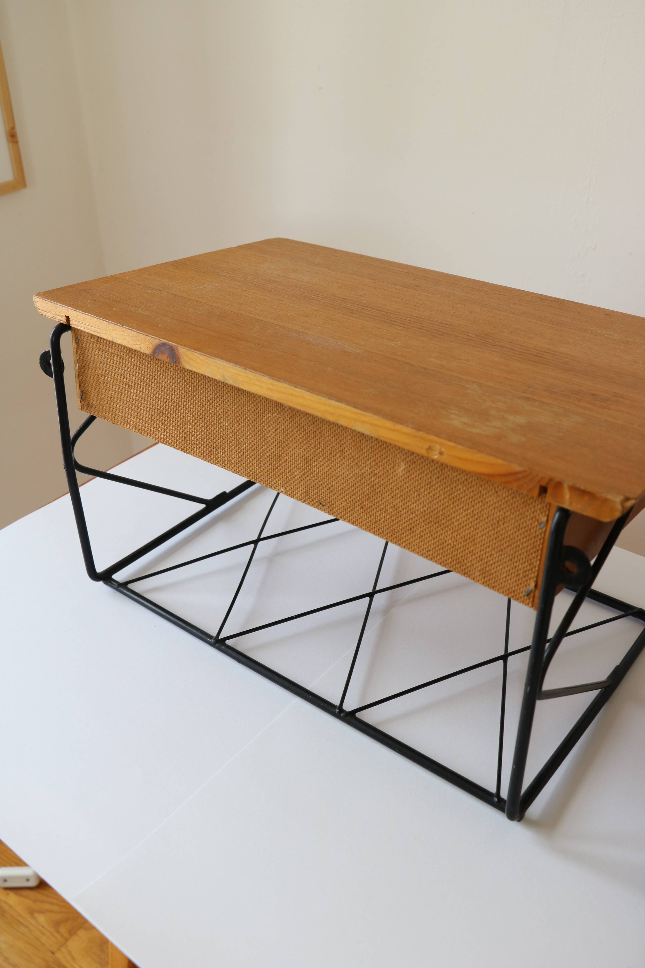 Pair of "string" wall-mounted bedside tables, Scandinavian, 1960.