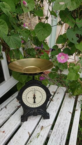 Old sweden cast iron scale