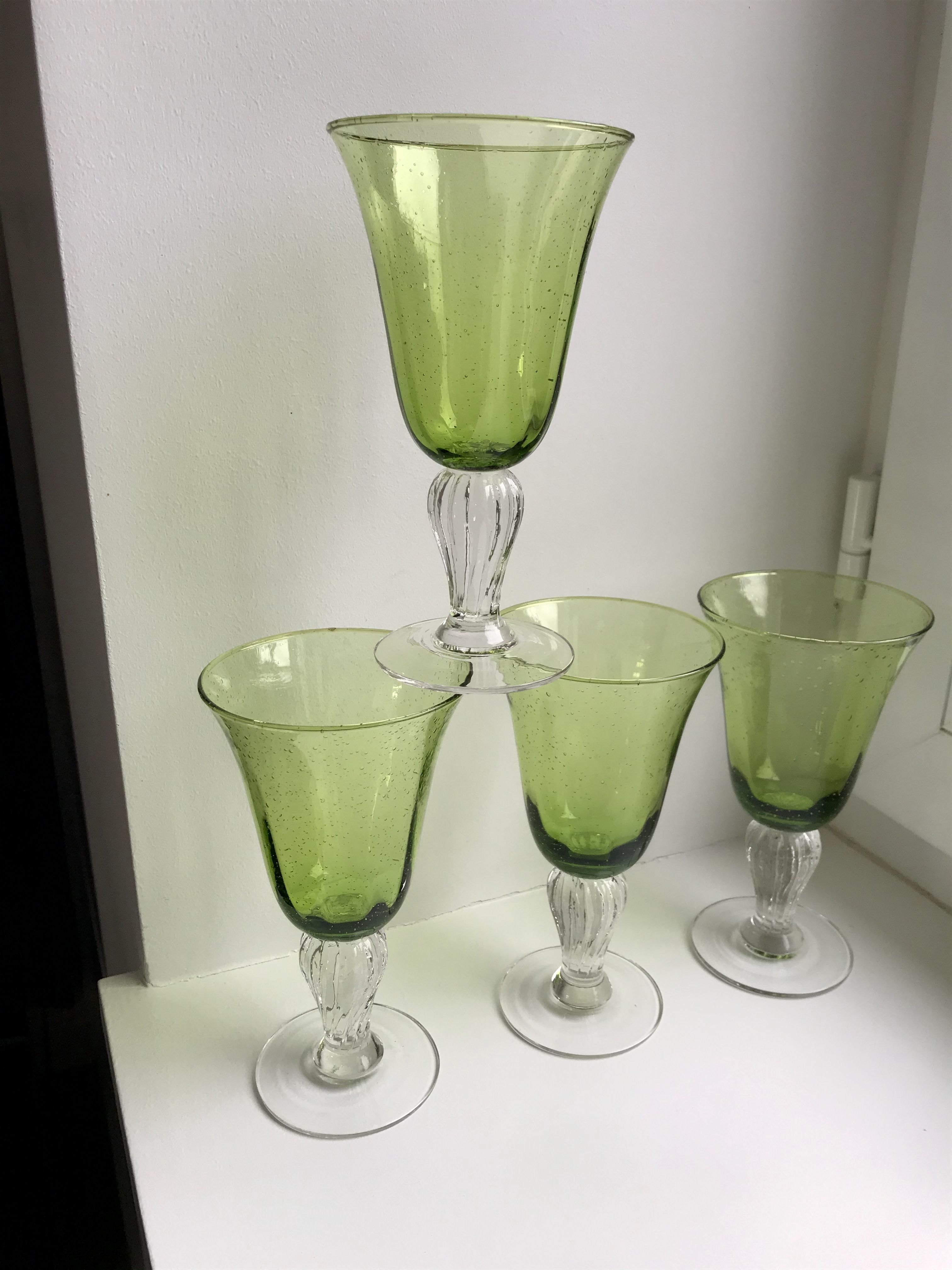 Set of 4 wine glass bubbled glass of Biot green 70s