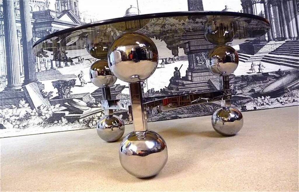 Space Age-style chromed steel round coffee table with glass top, 1960s
