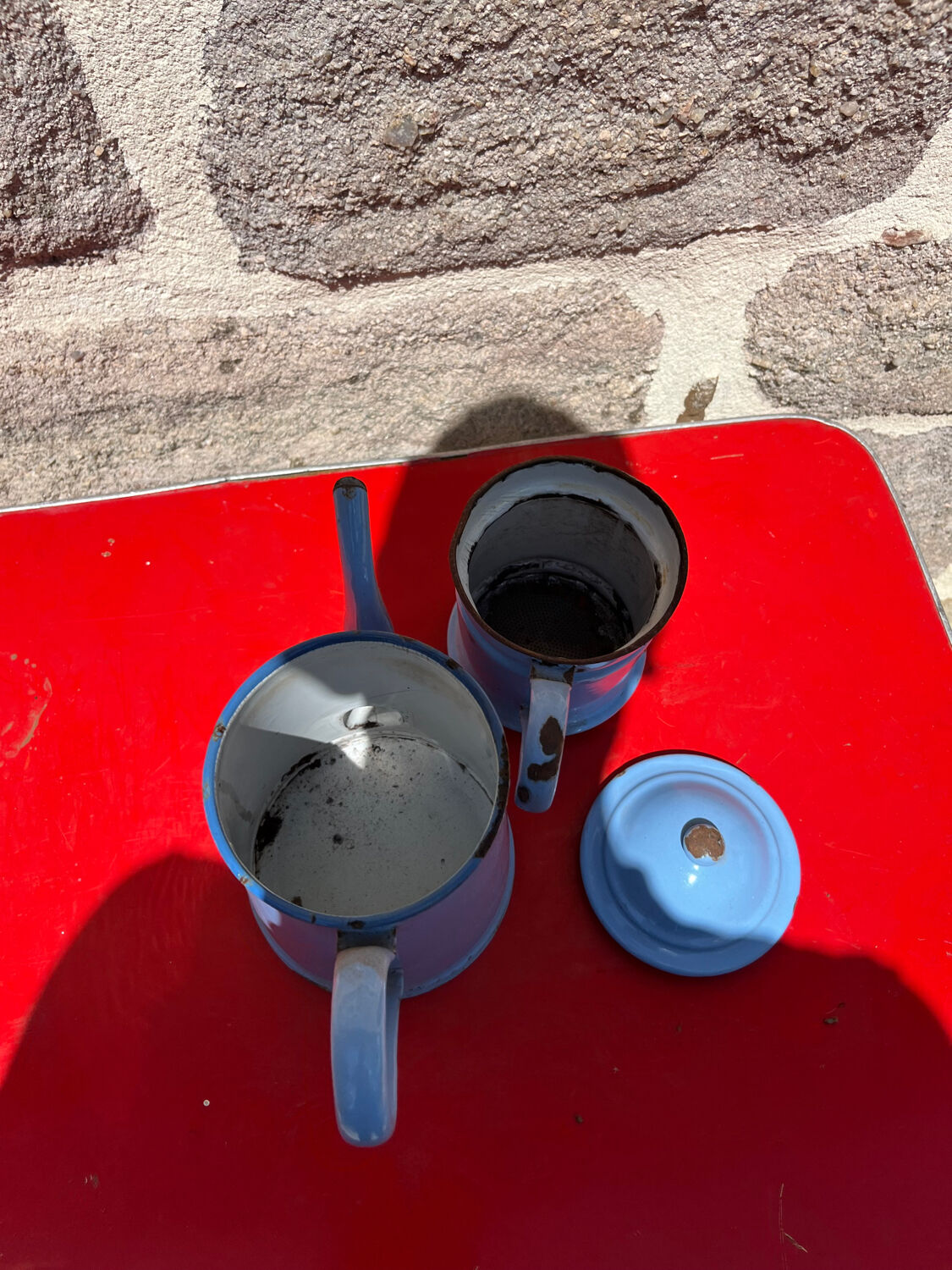 Enamelled coffee maker