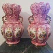 Paire de vases fragonard en porcelaine émaillée