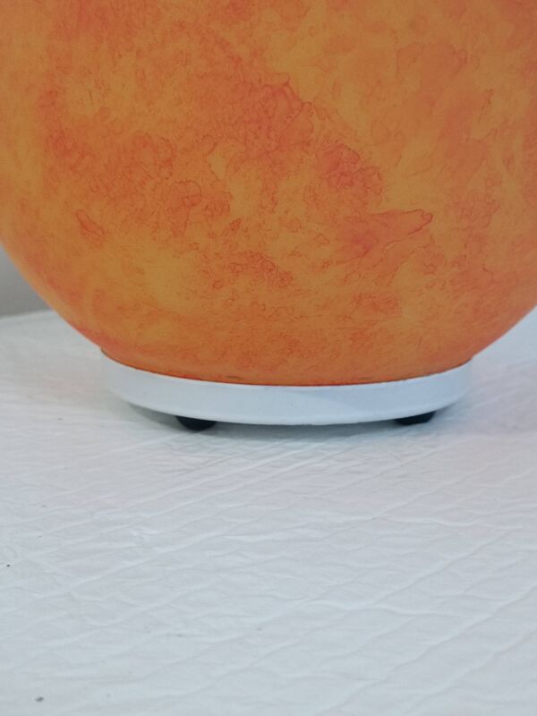 Lampe oeuf en verre opalin 1970s