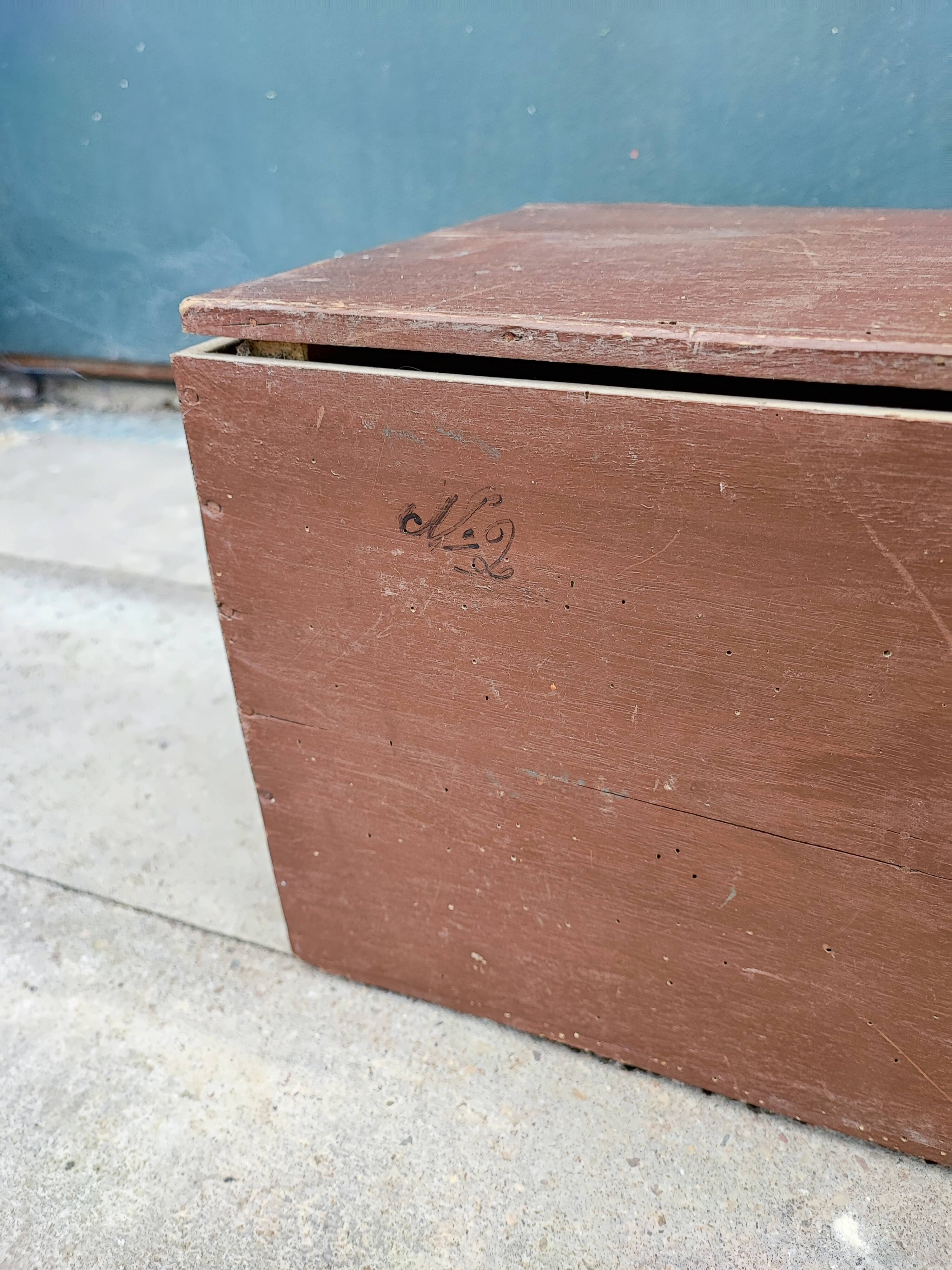 Wooden travel trunk chest
