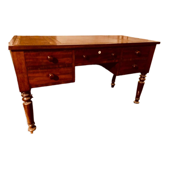 Antique desk in mahogany with leather top