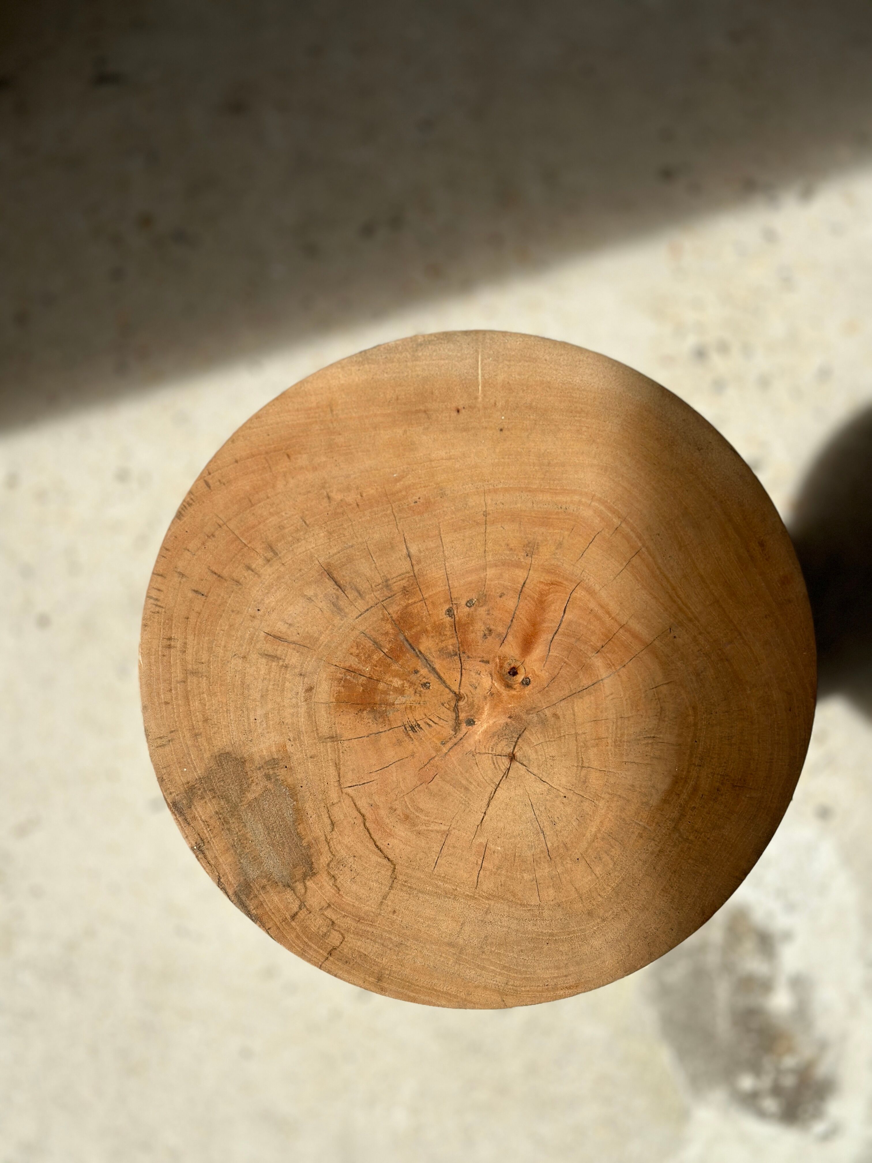 Side table, end of sofa in natural mango monoxyl conical tray H:50cm