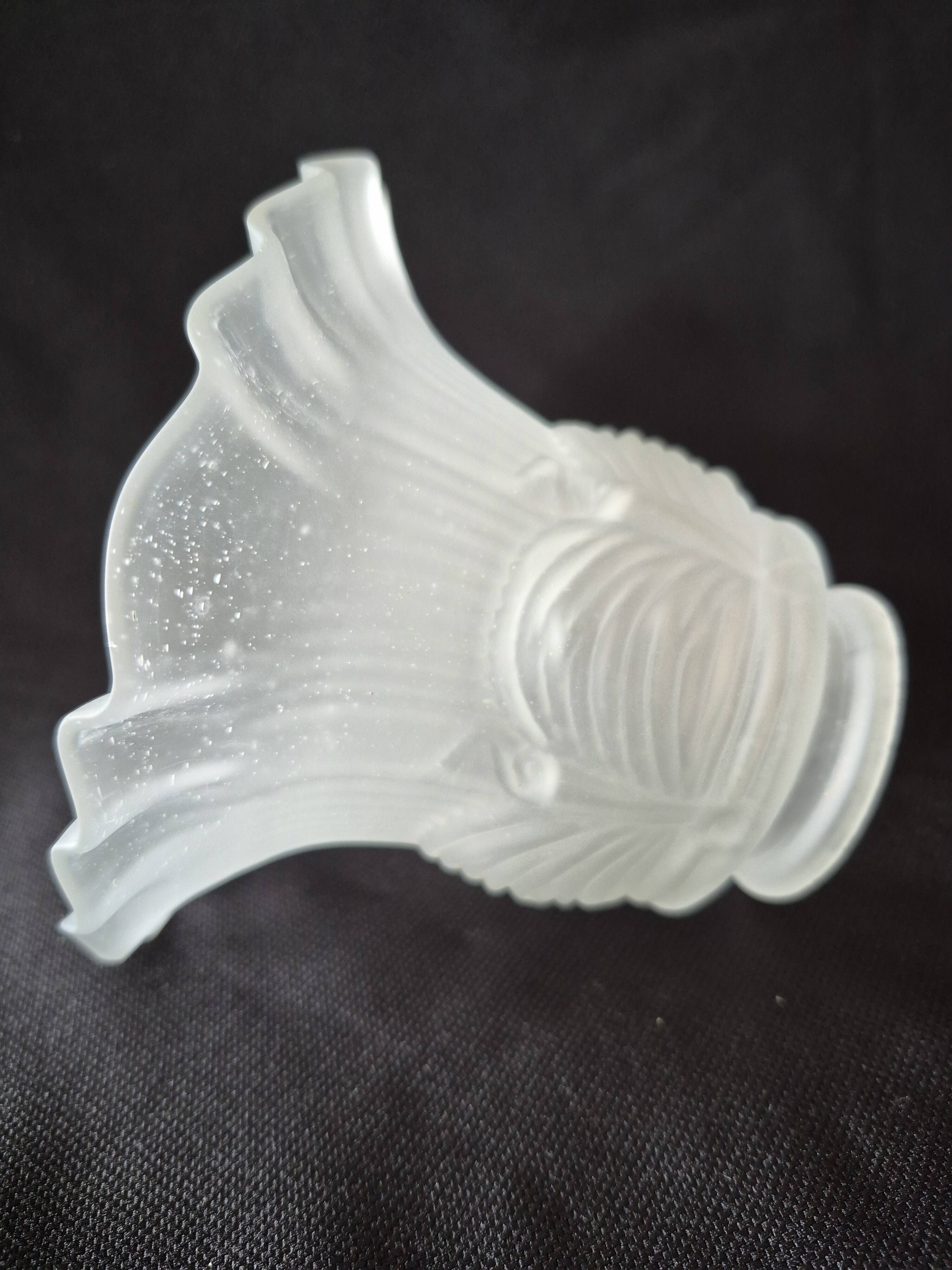 Antique tulip lampshade in satin glass Art Deco A 608