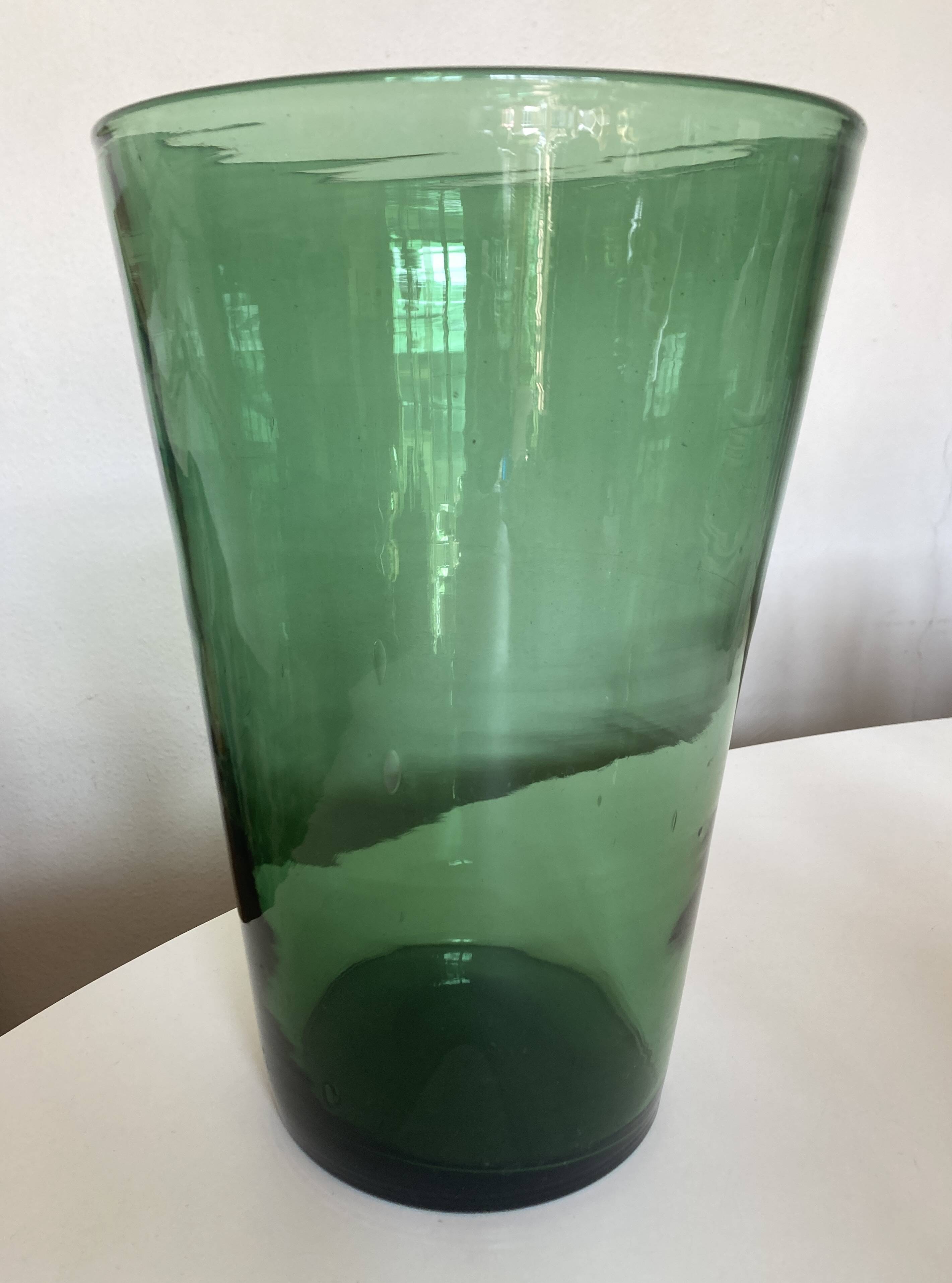 Green blown glass vase Empoli 1960 XXL Italian design
