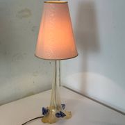 Set of 2 vintage romantic Venetian Italian table lamps in Murano glass.