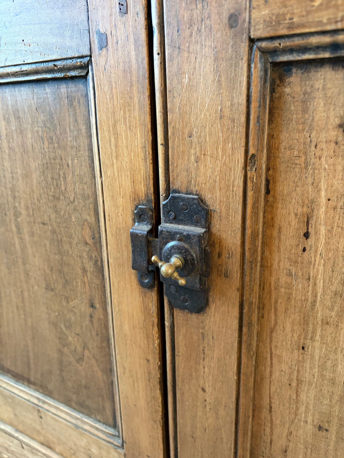Vintage Parisian buffet in solid oak