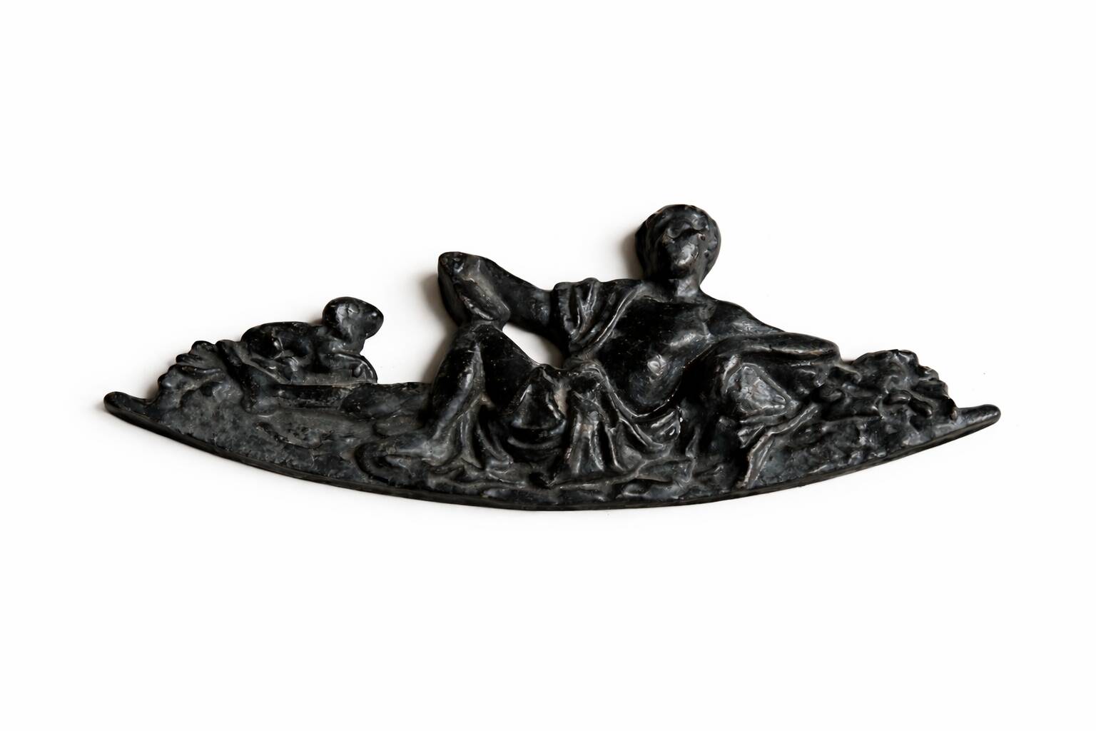 Pair of neoclassical fronton wall sconces in cast iron, elongated figures, 19th century.