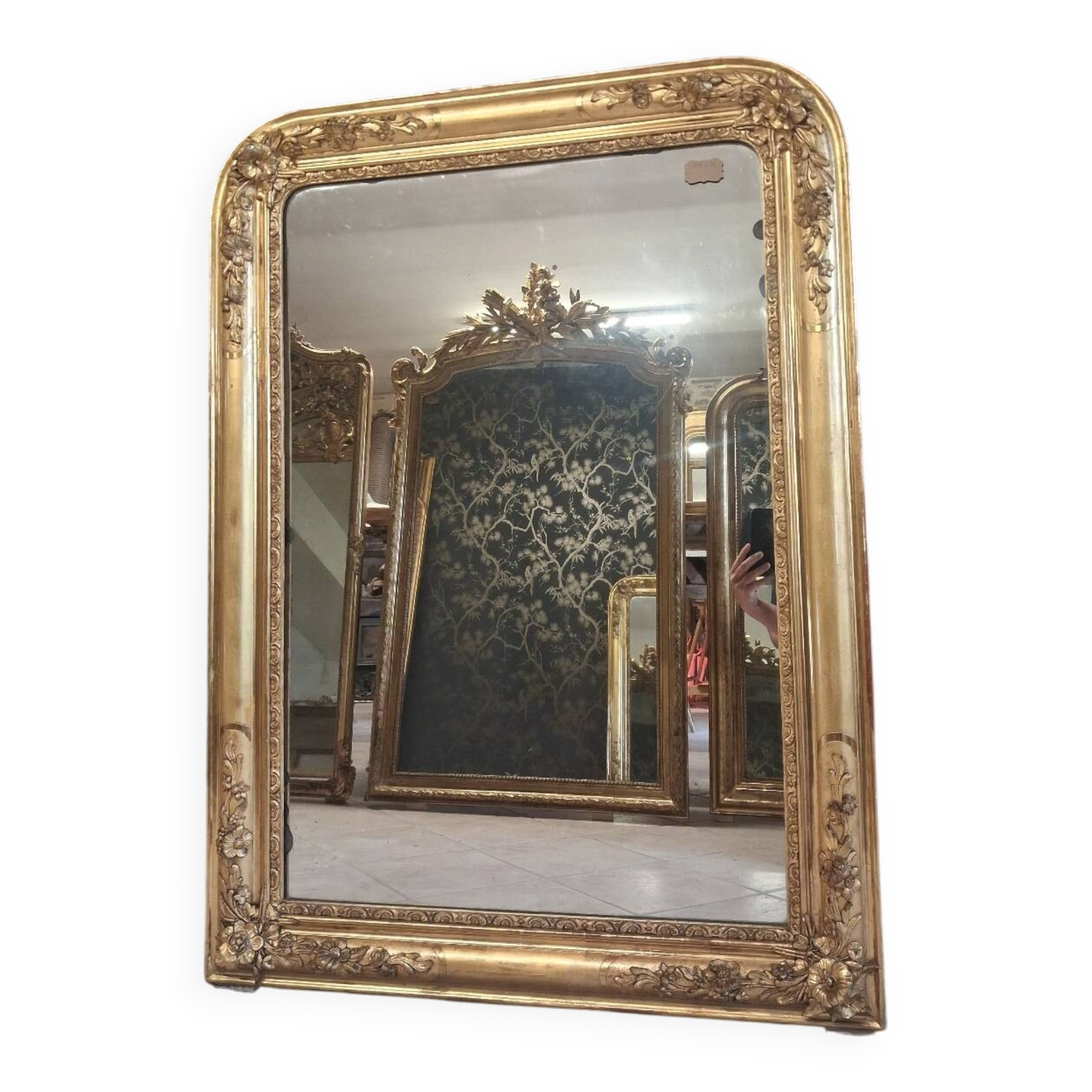 Mirror from the Restoration period 117x86