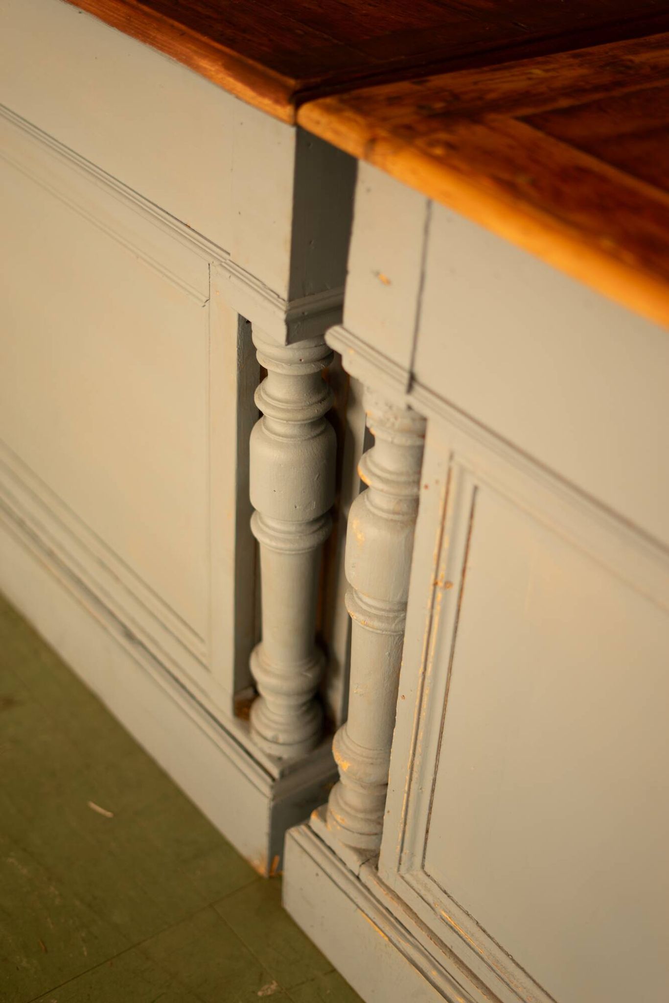 2 comptoirs drapiers meuble de metier
