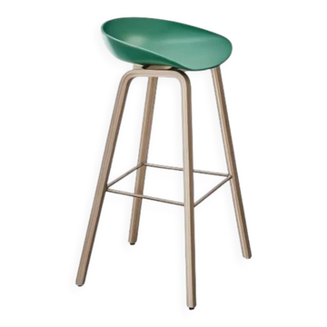About A Stool AAS42 - Hay