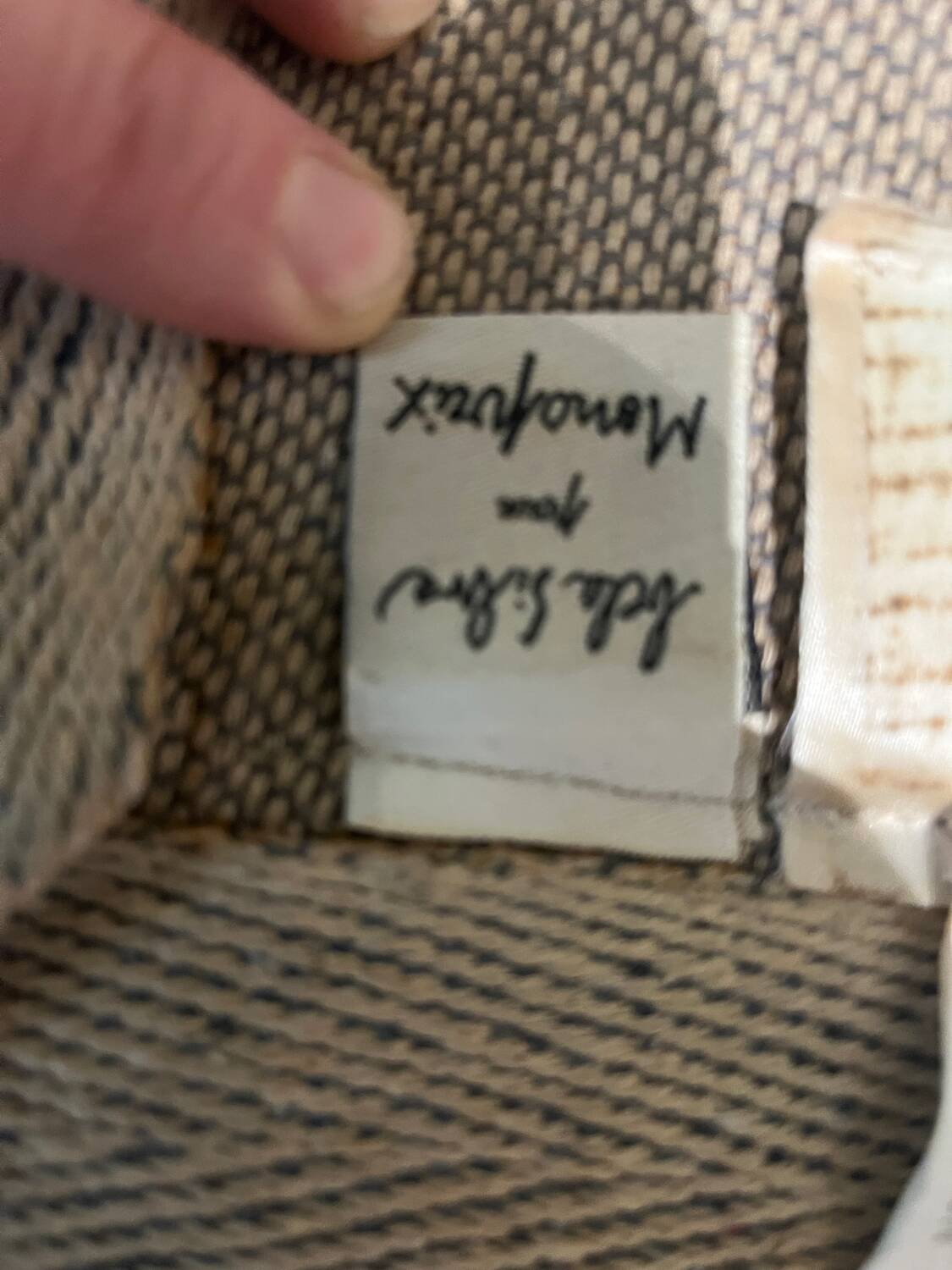 Designer floral rug Bêla Silva