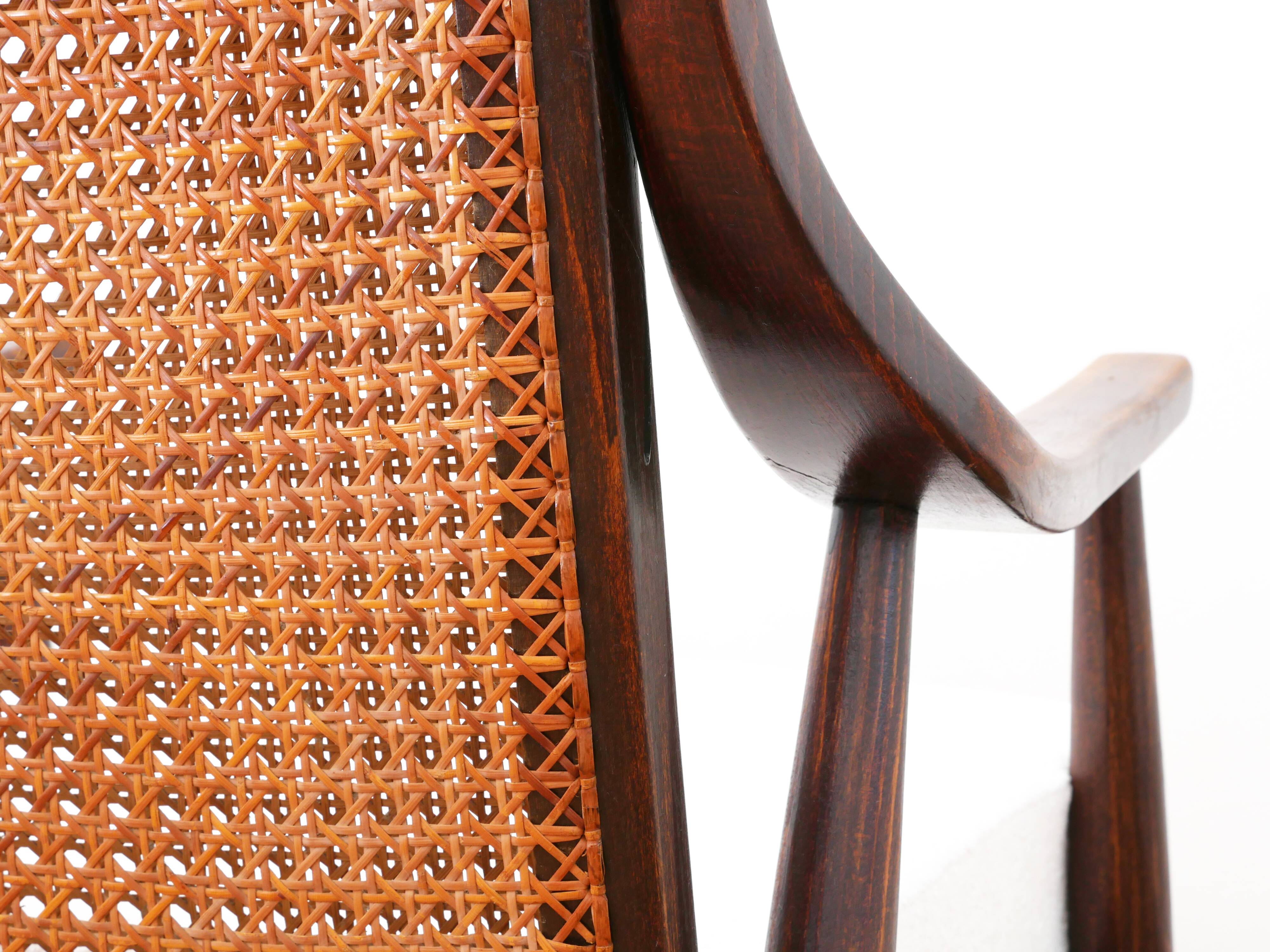 Fauteuil vintage en cannage - Restauré - Assise neuve