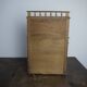 Vaisselier miniature en bois