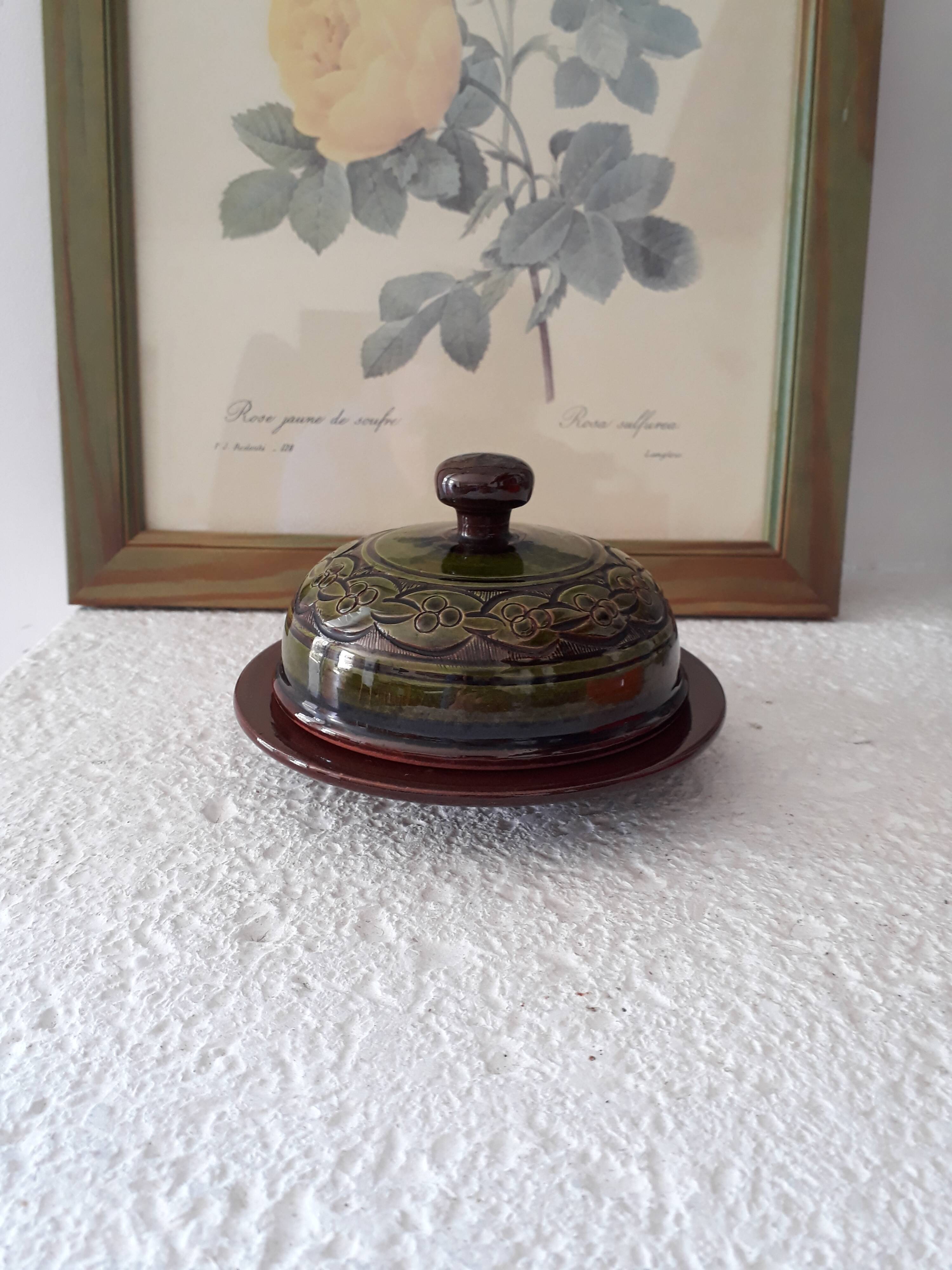 Artisanal butter dish