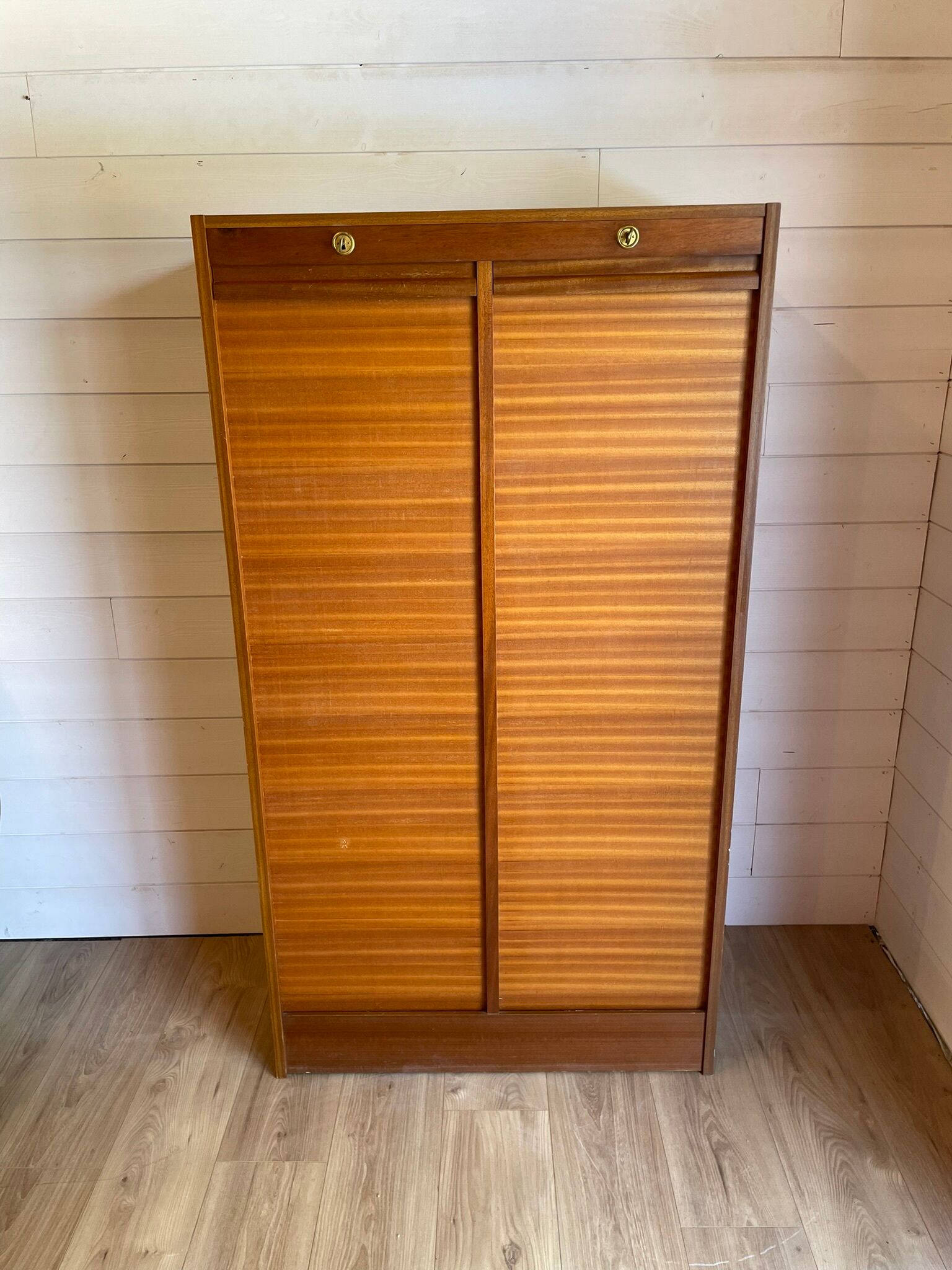 Meuble à Rideaux Vintage – Classeur / Rangement Scandinave Années 60