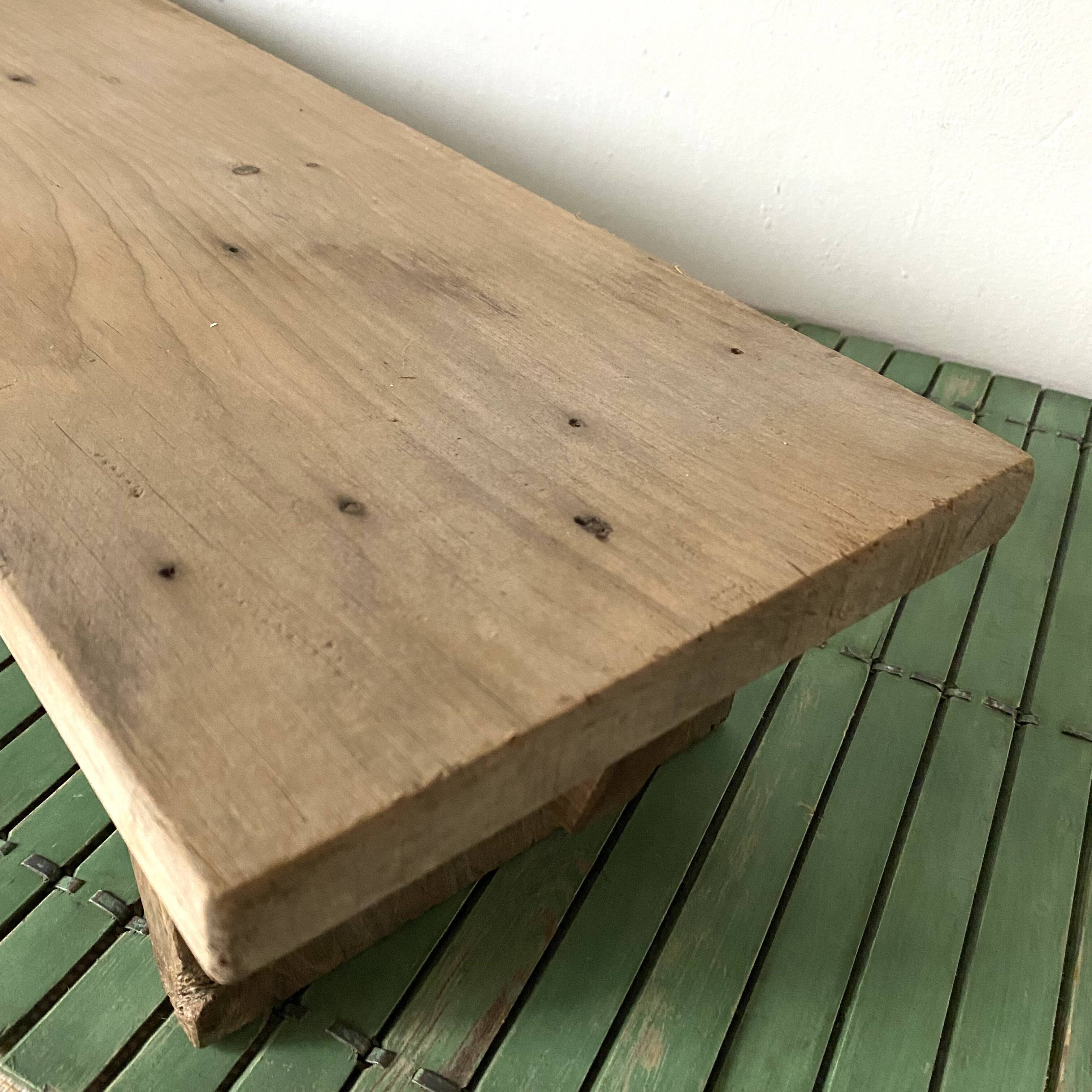 Tabouret bas long en bois