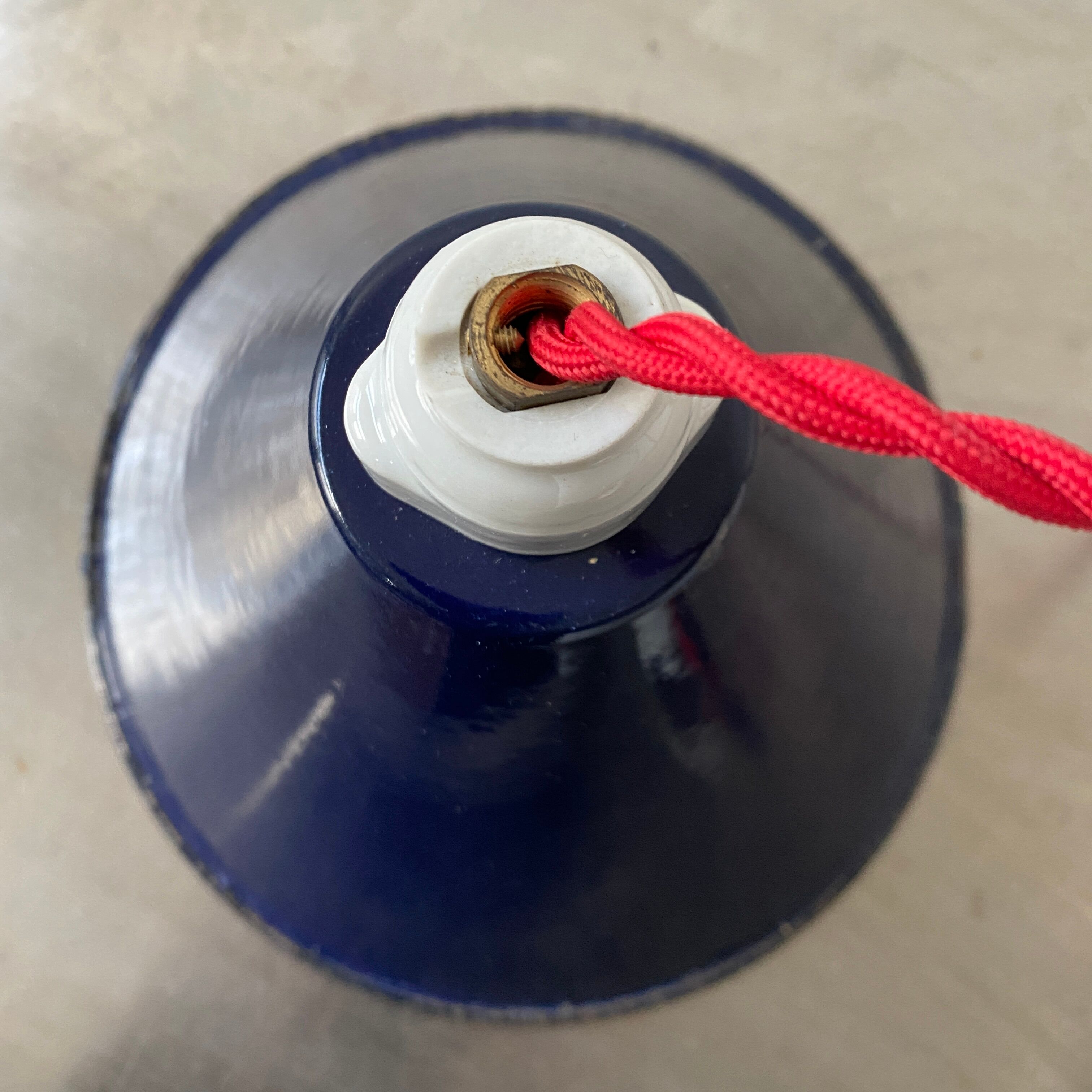 Lot 3 old blue conical enamel suspensions