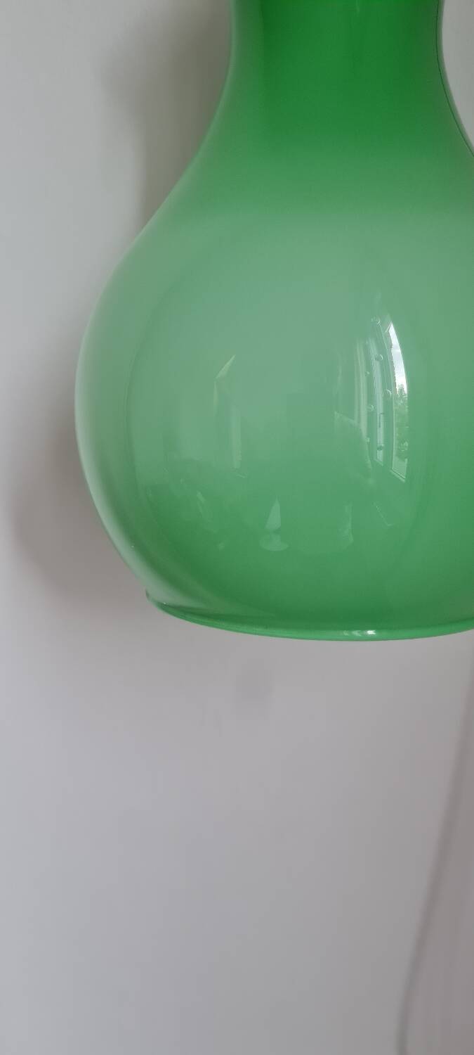 Baladeuse scandinave en verre opalin