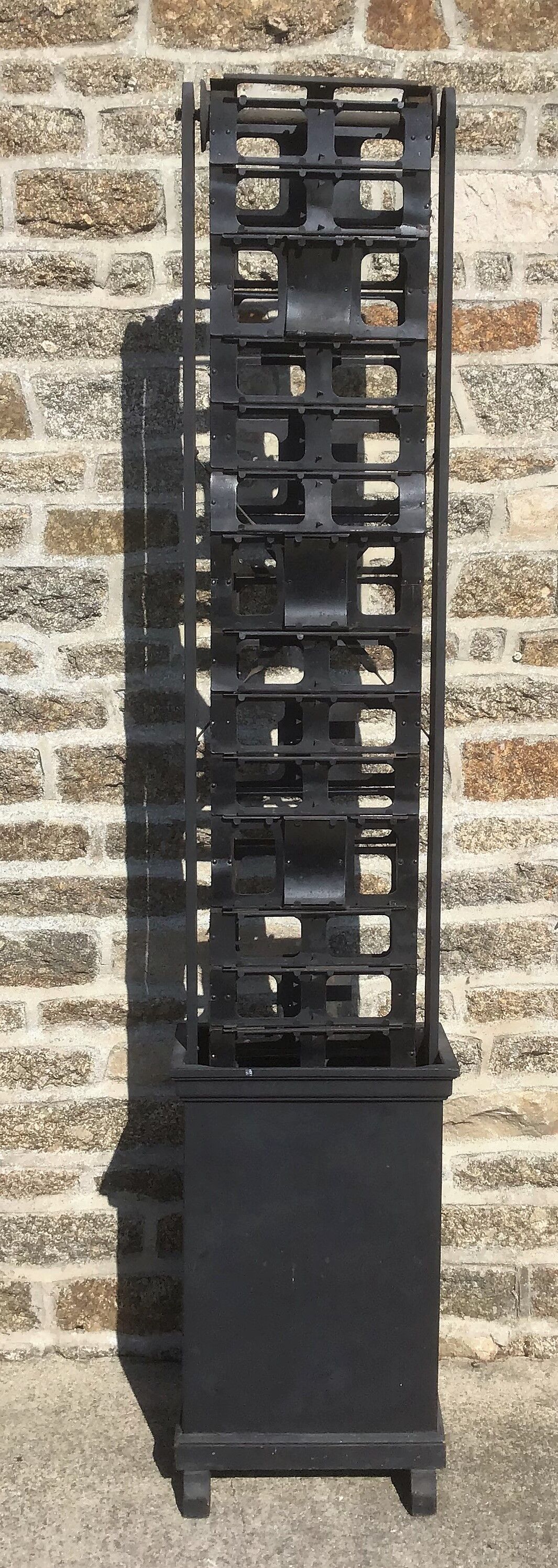 Former postcard drop-down display