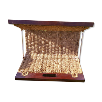 Logs holder in rush and wooden handle