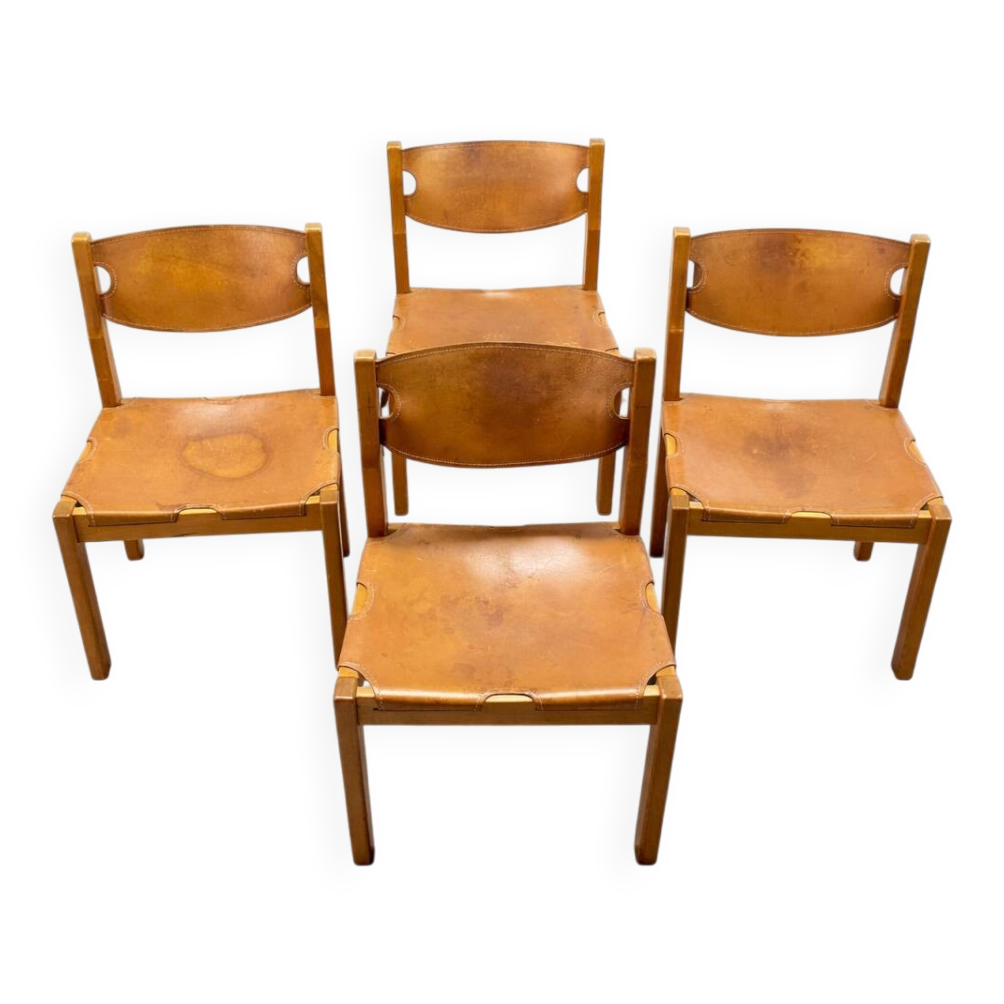 Set of 4 chairs from the 1960s in elm and patinated leather.
