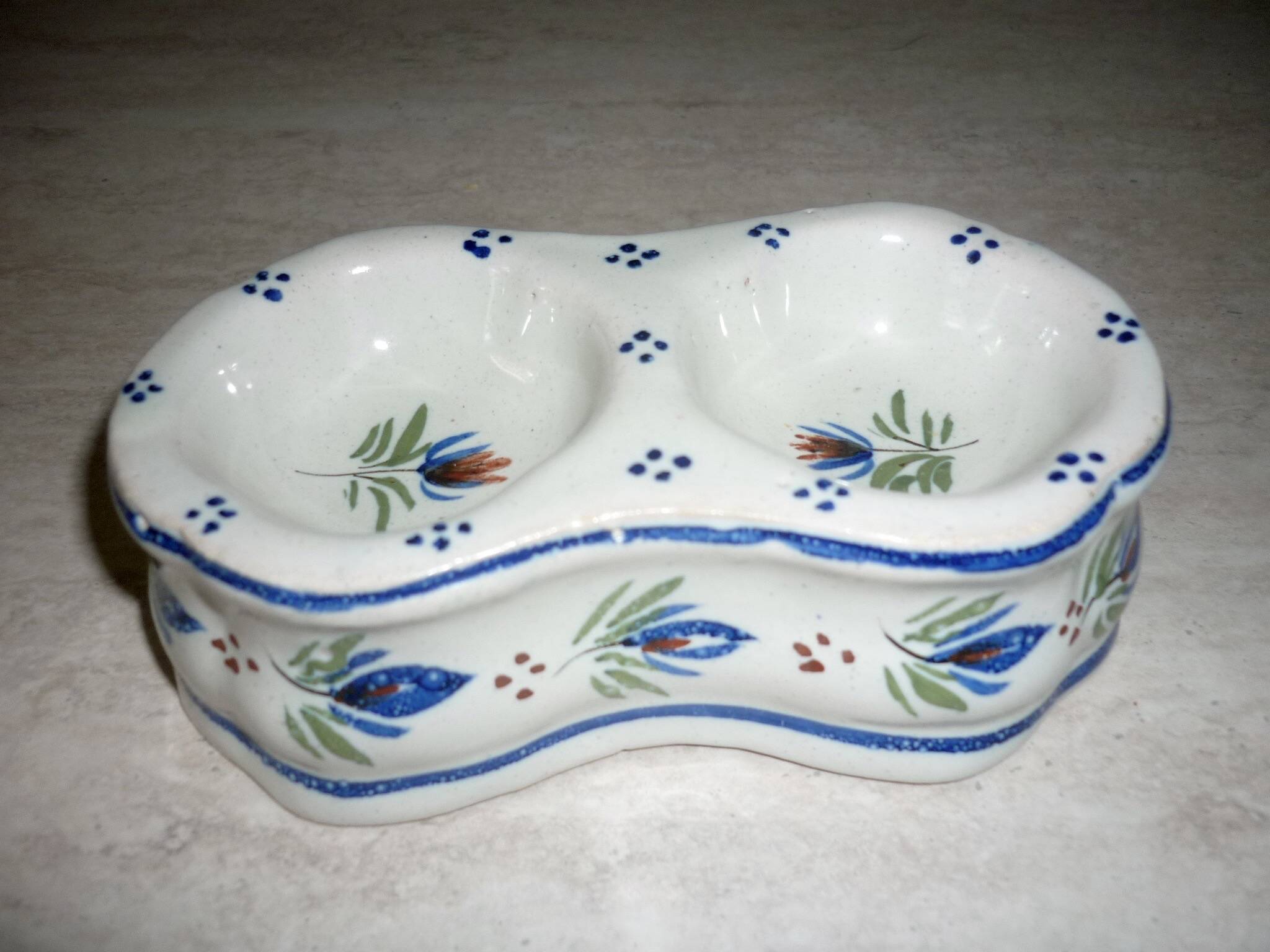 HB ceramic table salt shaker