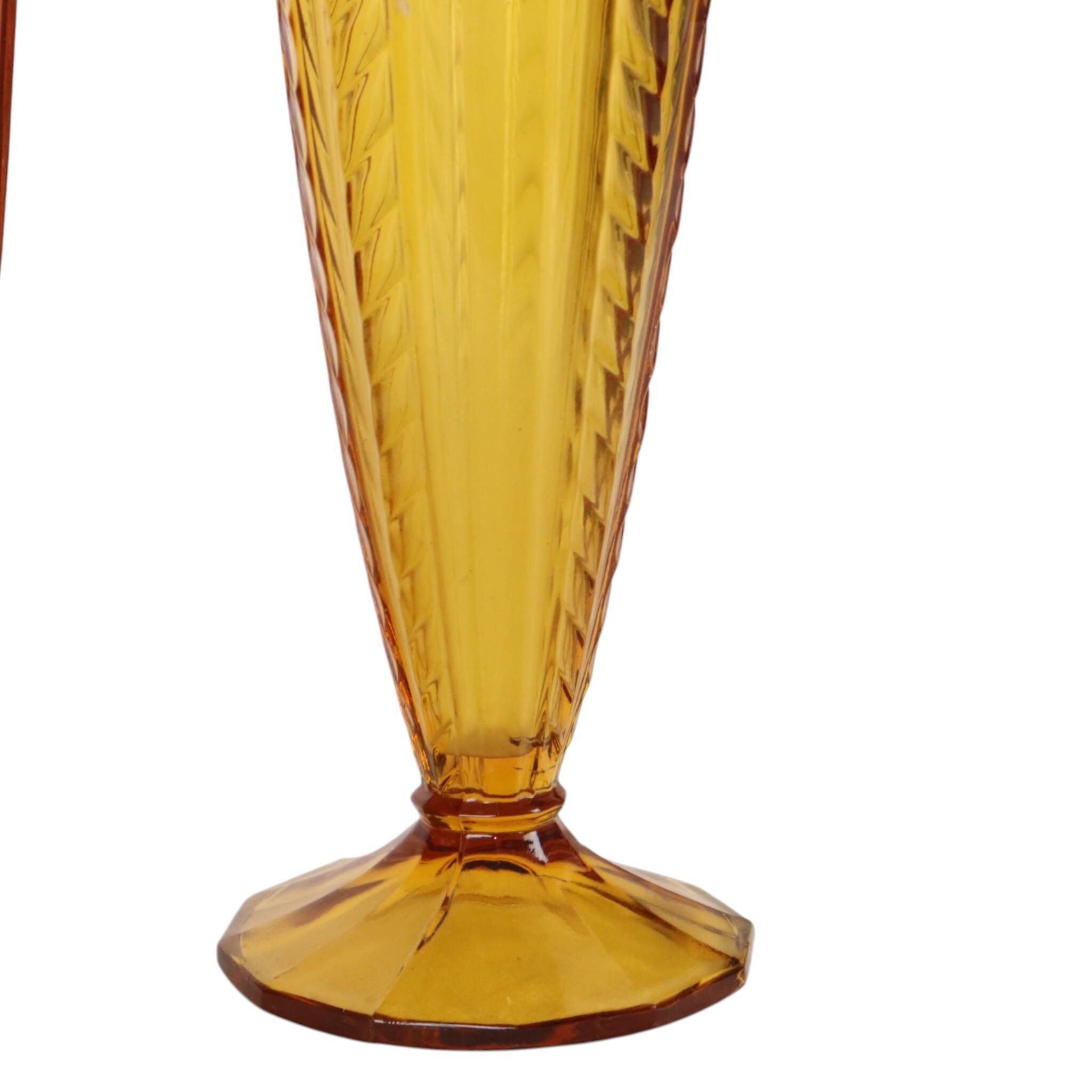 Paire de vases en verre coloré de la période Art Déco