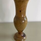 Vase en bois tourné