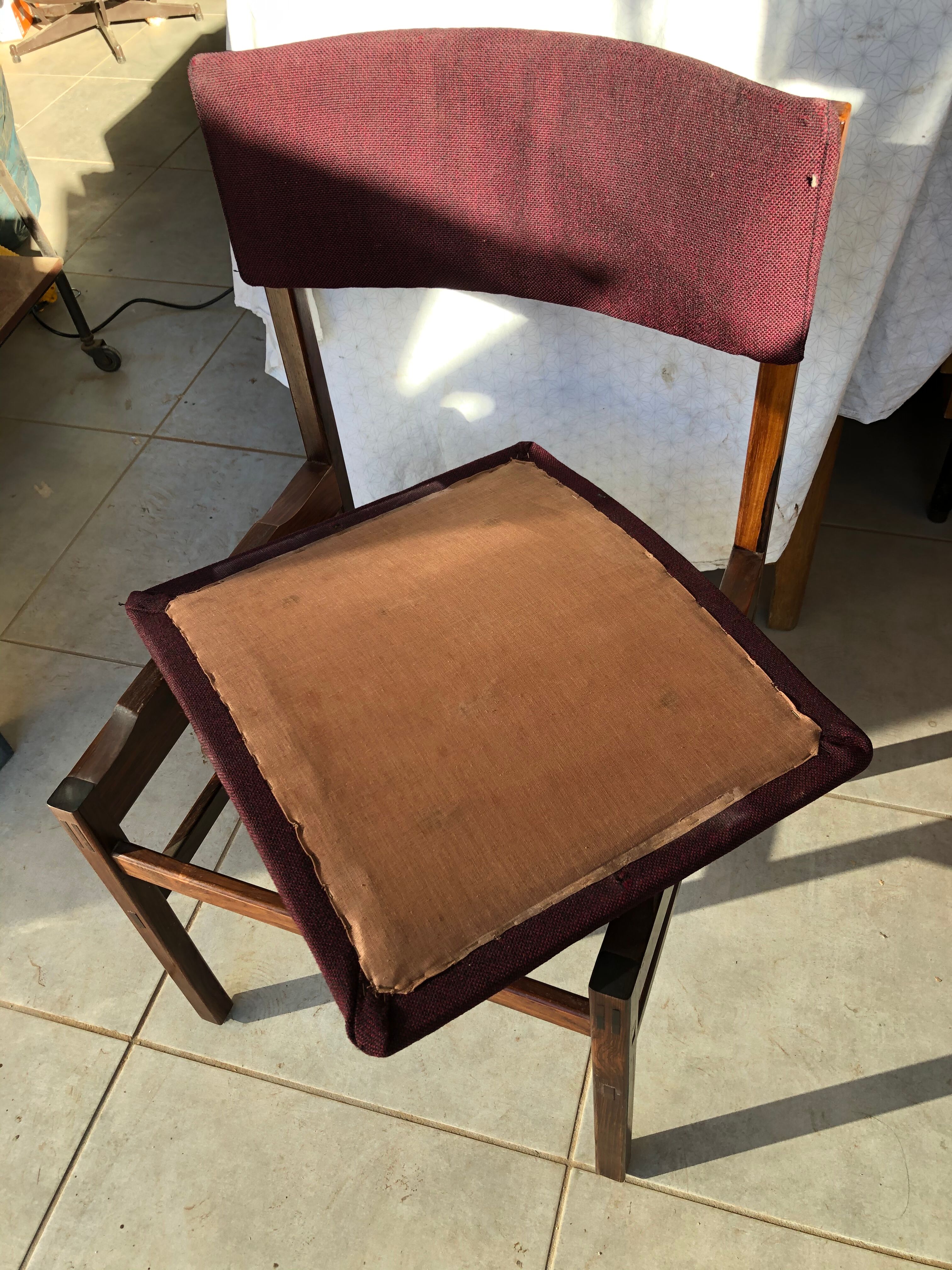 Chaises pourpres en palissandre de Roche Bobois 1970