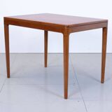 Table d'appoint danoise en teck par Arne Hovmand-olsend pour Mogens Kold, 1960