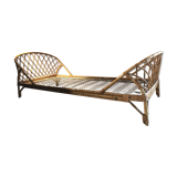 Rattan bed