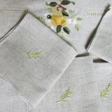 Vintage tablecloth set and 10 fine embroidered linen napkins, 270x165.