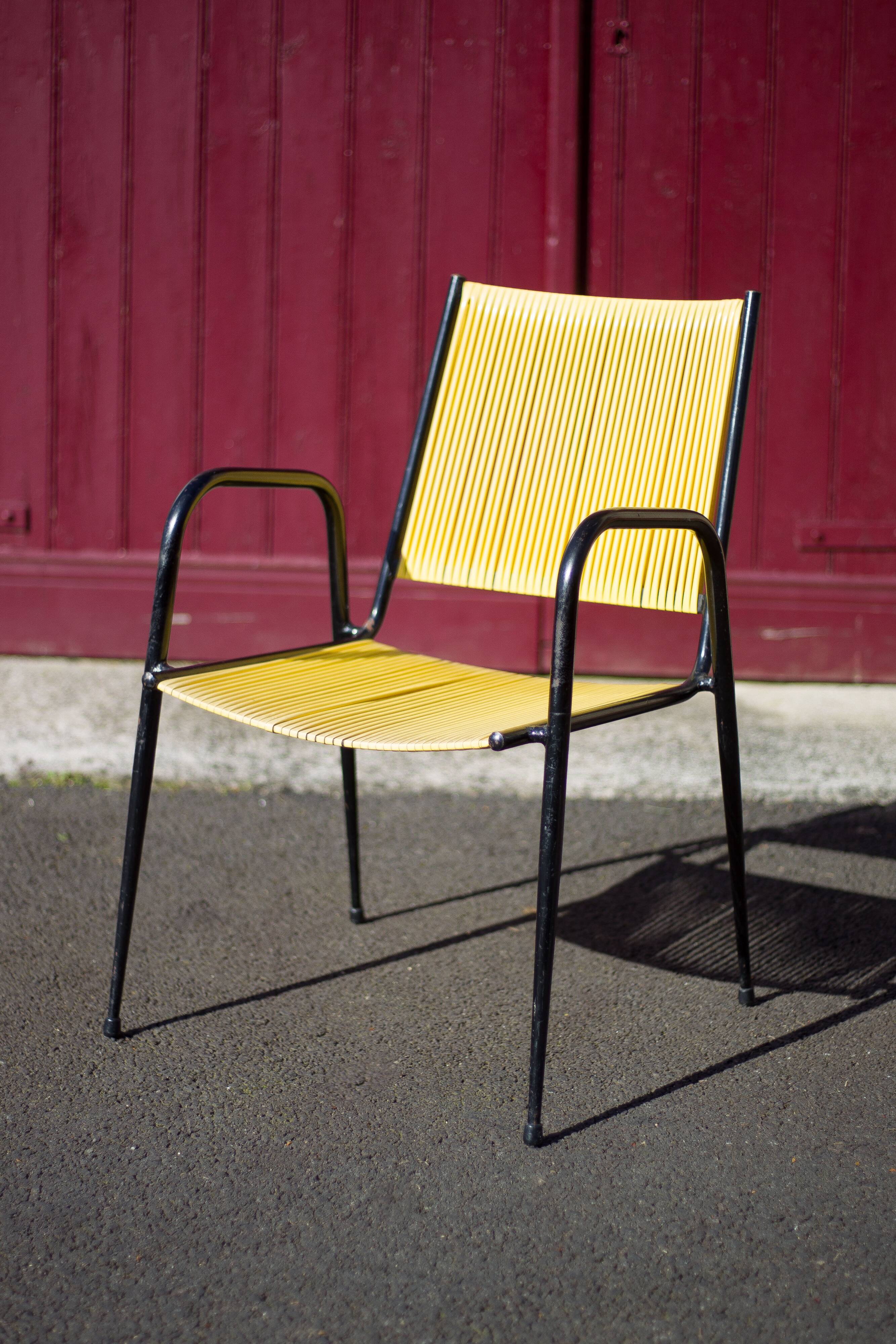 Scoubidou armchair, black metal armchair and yellow plastic wires, vintage chair